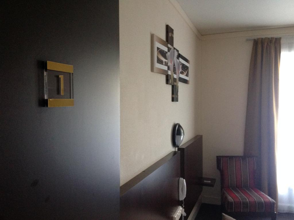 Hotel De La Paix Кан Стая снимка